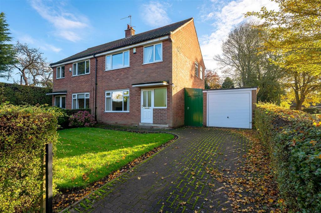 Back Lane, Bilbrough, York, YO23 3PL 3 bed semidetached house for sale