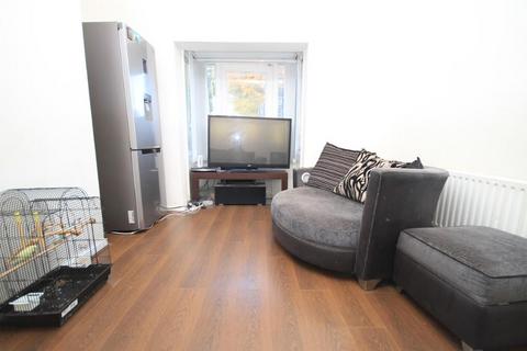 235 Queens Road, Bradford, BD2 4BT