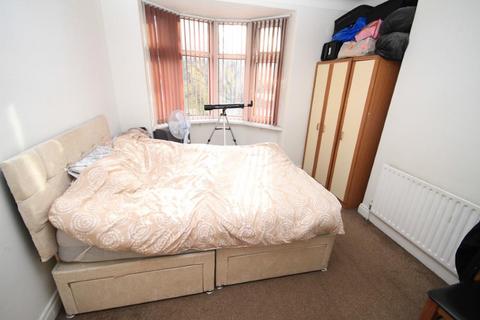 235 Queens Road, Bradford, BD2 4BT