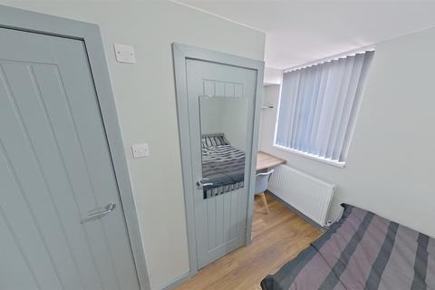 5 bedroom terraced house to rent, Humber Avenue, Coventry