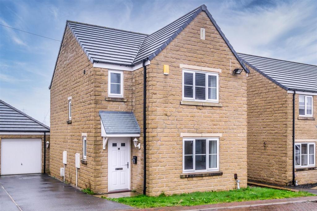 Jericho Way, Oakes, Huddersfield, HD3 3 bed detached house £1,200 pcm