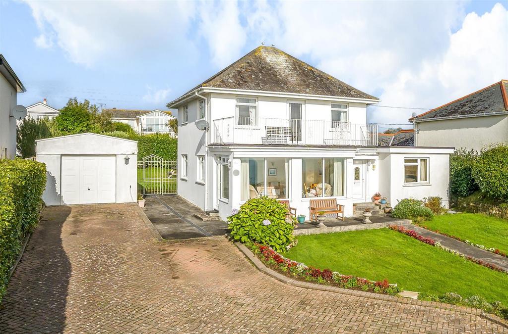 Sea Road, Carlyon Bay 4 bed detached house for sale - £1,500,000