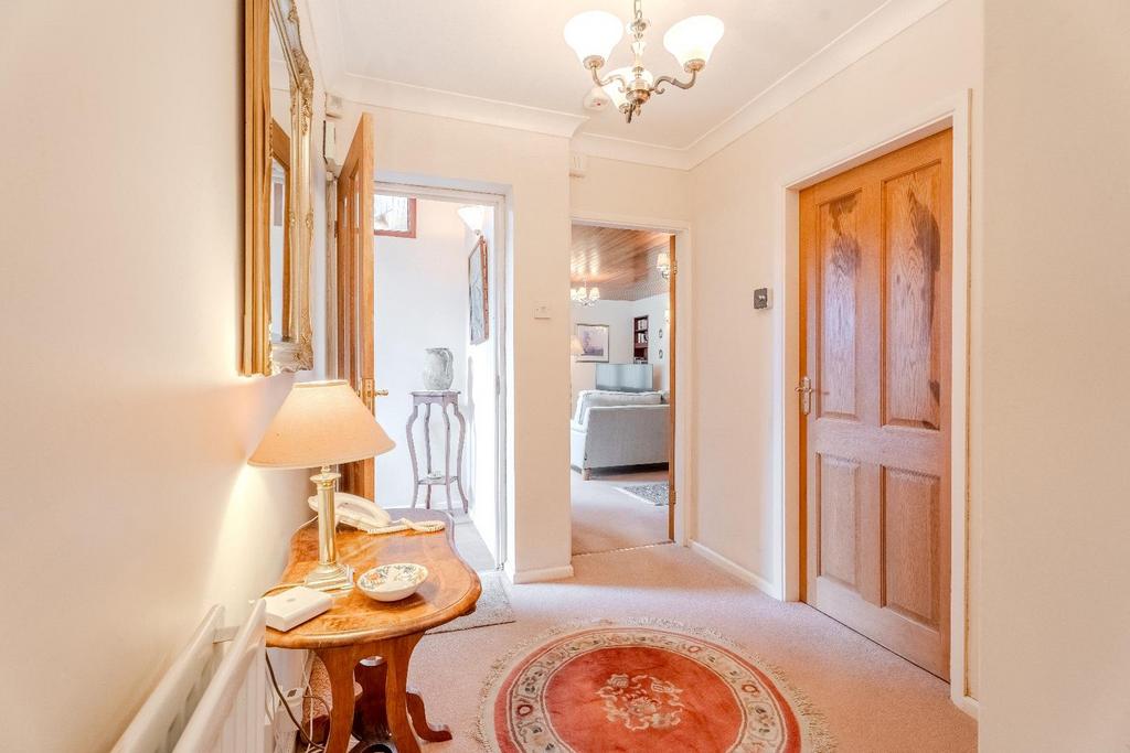 Vale Avenue, Upper Gornal 3 bed detached bungalow for sale £375,000