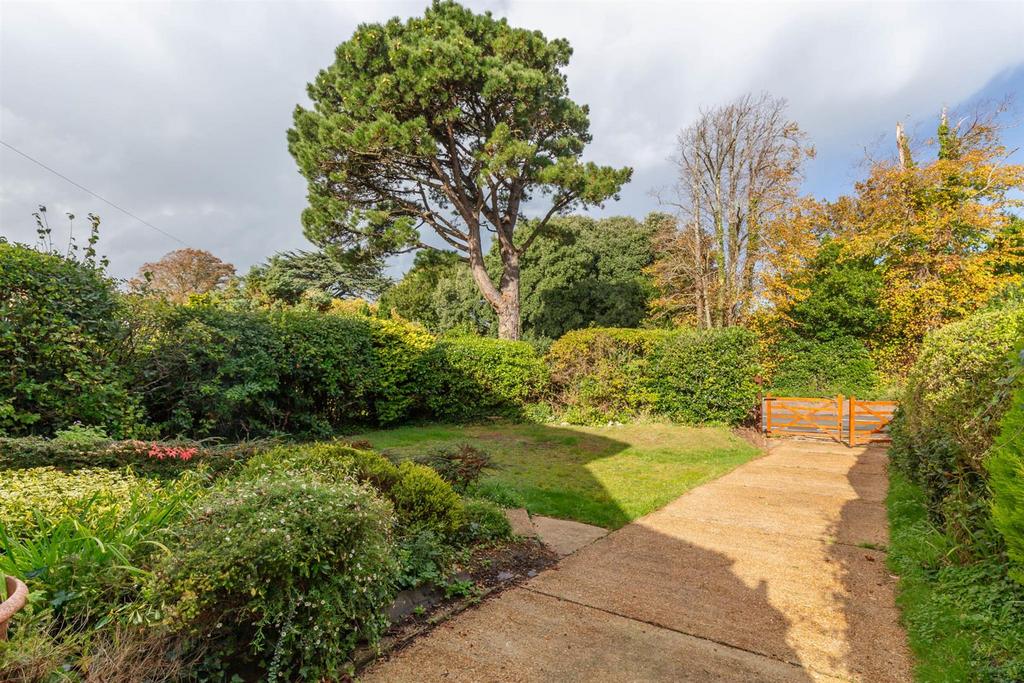 Appley, Isle of Wight 3 bed detached house for sale £515,000