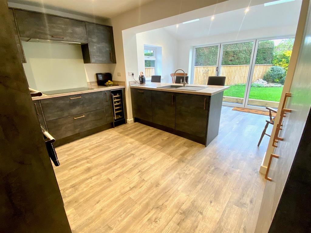 Meadow Lane, Roberttown, Liversedge 4 bed semidetached house for sale