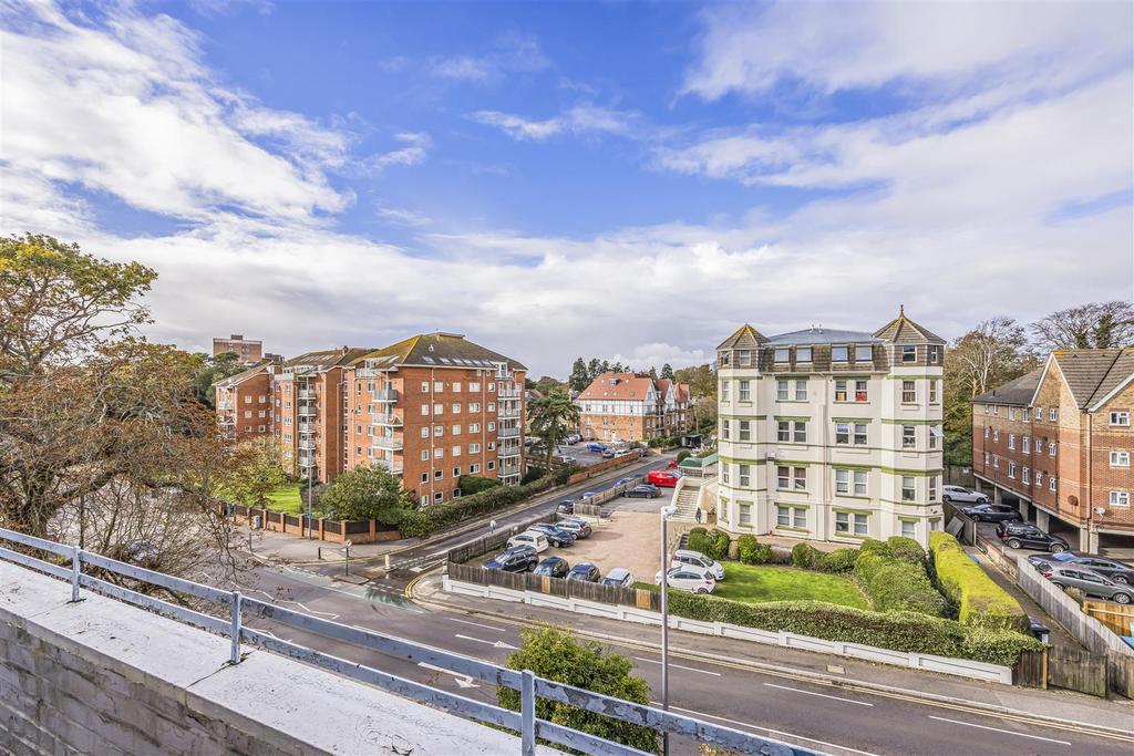 Flat 16, Courtley Manor, 1 Boscombe Spa Road, Bosc