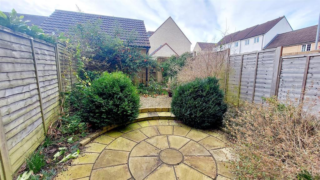 Freestone Way, Corsham 3 bed terraced house for sale £335,000