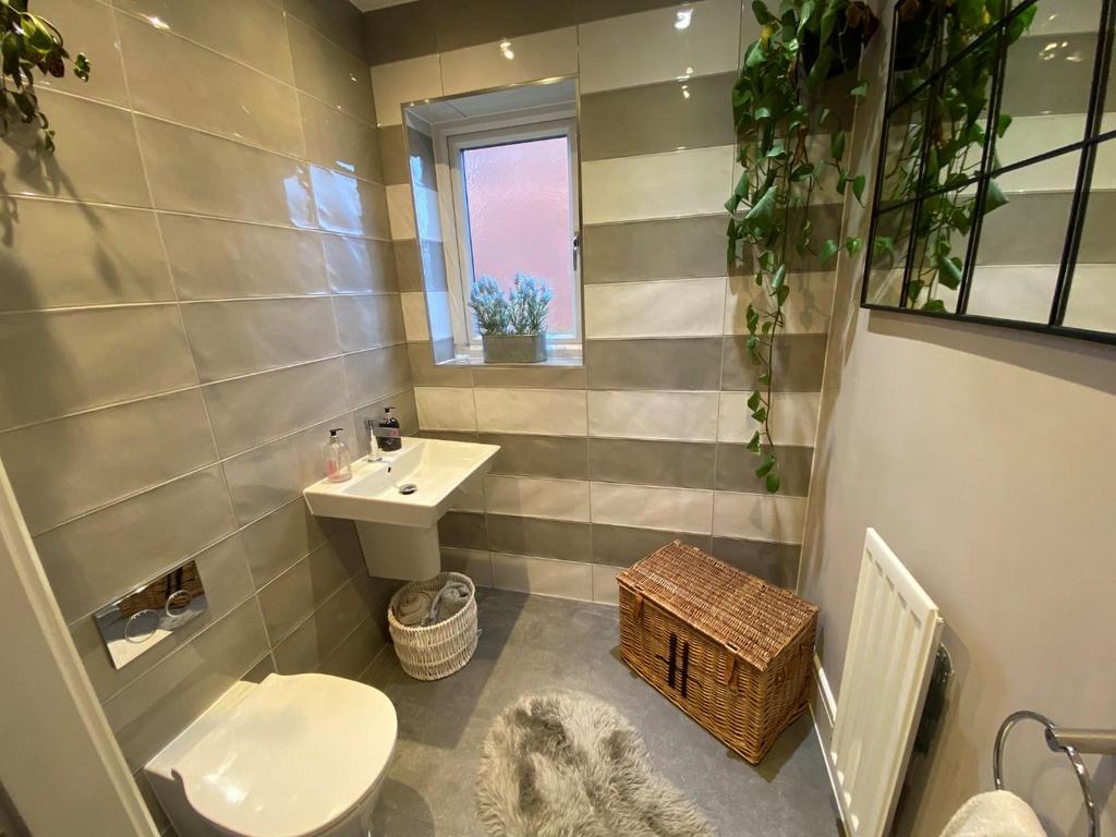 Cloakroom / WC