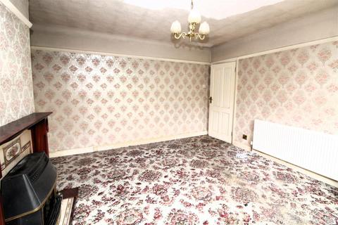 16 Brackendale, Potters Bar, EN6 2LU