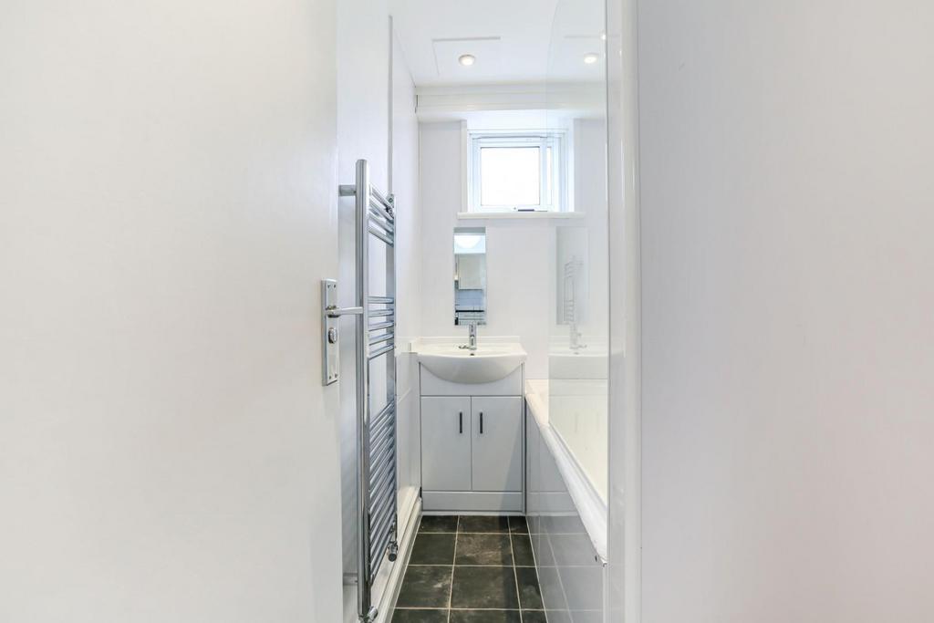 Bathroom.jpeg