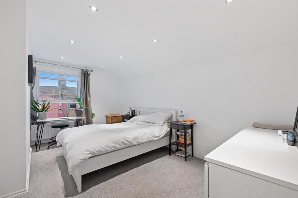 Bedroom Tree
