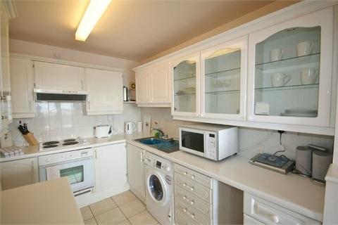 2 bedroom apartment to rent, Pocketts Wharf, Maritime Quarter, Swansea, SA1