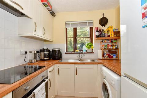 1 Griffin Walk, Greenhithe, DA9 9PW