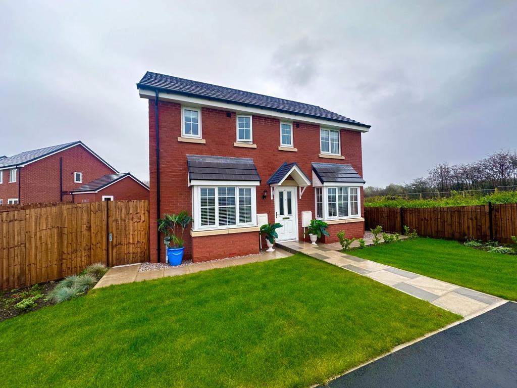 Chequerbent Green, Westhoughton, Bolton, Lancashire, BL5 3 bed detached