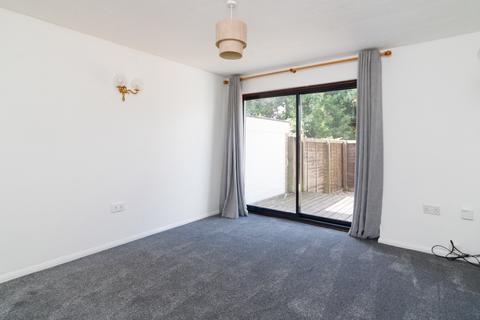14 Ancress Close, Canterbury, CT2 7DH