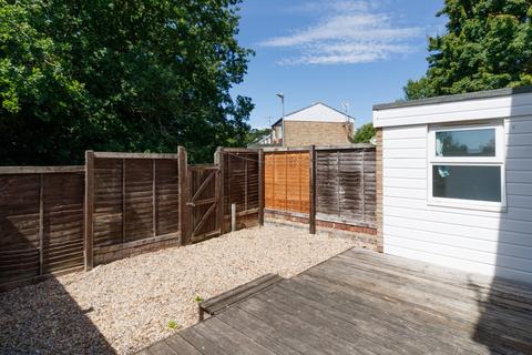 14 Ancress Close, Canterbury, CT2 7DH