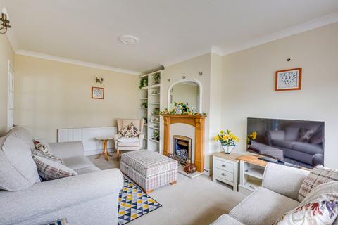 46 Broomfield, Benfleet, SS7 2SW