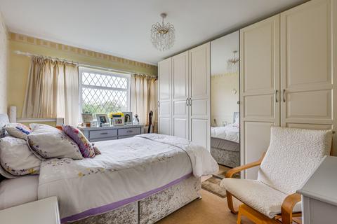 46 Broomfield, Benfleet, SS7 2SW