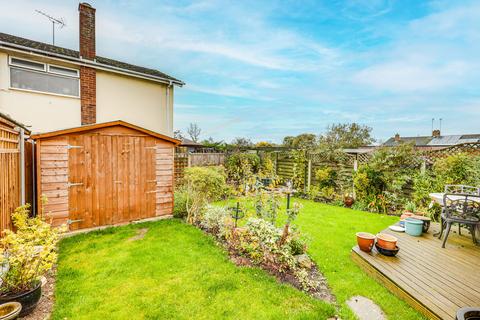 46 Broomfield, Benfleet, SS7 2SW