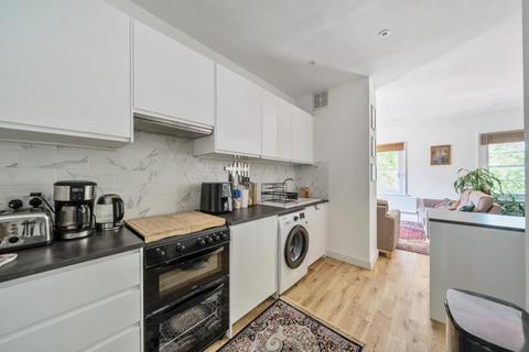 2 bedroom flat for sale, Cambridge Gardens,  Kilburn Park,  NW6