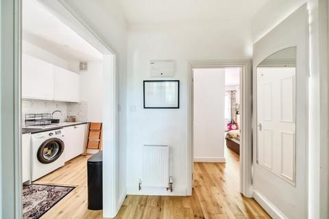 2 bedroom flat for sale, Cambridge Gardens,  Kilburn Park,  NW6