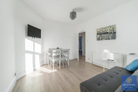 3 Collier Row Lane, Romford, RM5 3BL