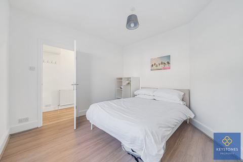 3 Collier Row Lane, Romford, RM5 3BL