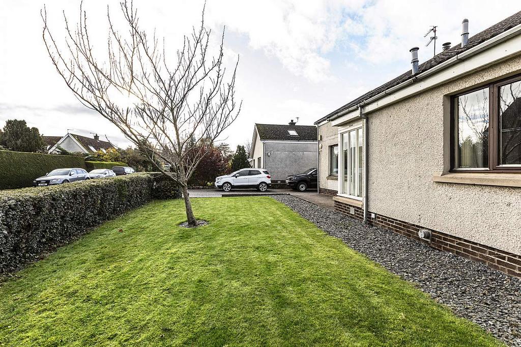 42 Tweedsyde Park, Kelso TD5 7RF 3 bed detached bungalow for sale £