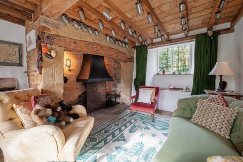 4 bedroom cottage for sale, The Jetty Mollington, Oxfordshire, OX17 1BD