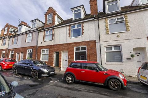 3 bedroom terraced house to rent, Montague Street, York, North Yorkshire, YO23