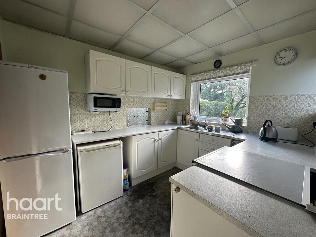 Haytor Close, Braintree 3 bed semidetached house for sale £350,000