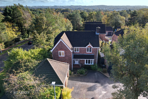 9 Cowslip Road, Broadstone, BH18 9QZ