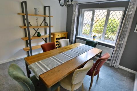 9 Cowslip Road, Broadstone, BH18 9QZ