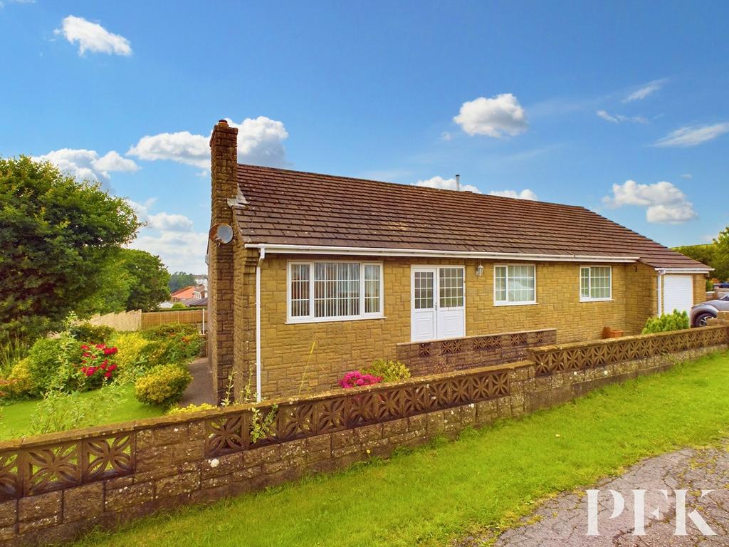 Victoria Road, Whitehaven CA28 3 bed detached bungalow for sale £285,000