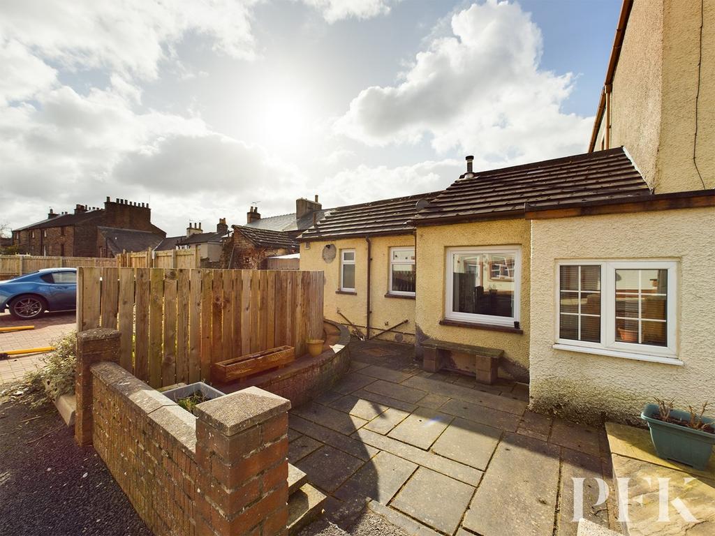 William Street, Cumbria CA11 3 bed semidetached house for sale £120,000
