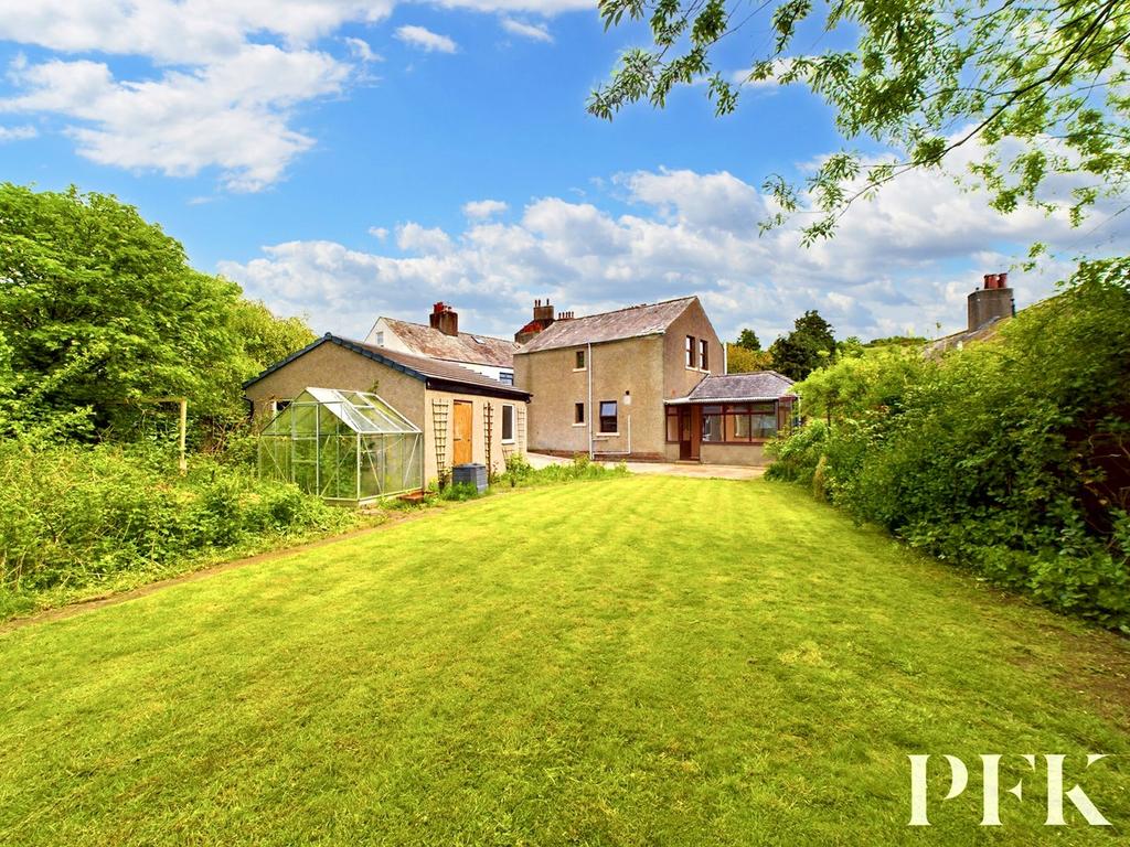 Low Mill, Egremont CA22 3 bed detached house for sale £199,950