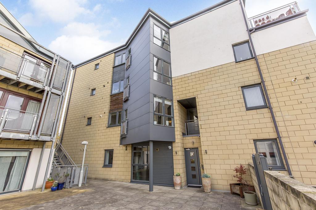 Property Image 16