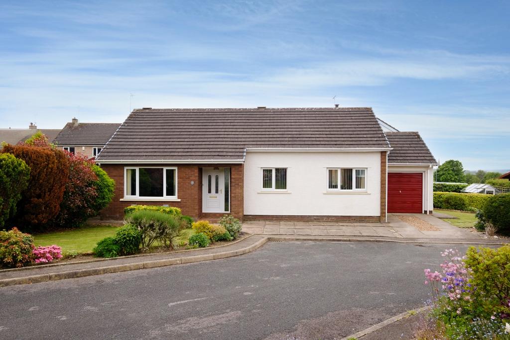 Rydal Drive, Cockermouth CA13 3 bed detached bungalow for sale £299,000