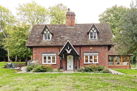 3 bedroom detached house to rent, Keepers Cottage, Keepers Hill, Patrixbourne