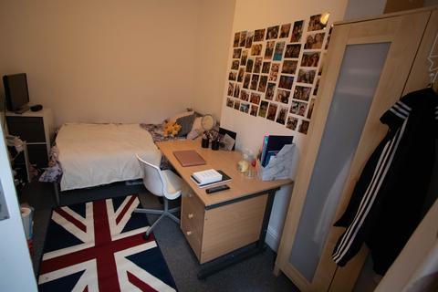undefined, 4 Newdigate Villas, Arboretum, Nottingham, NG7 4FB, United Kingdom (Arboretum)
