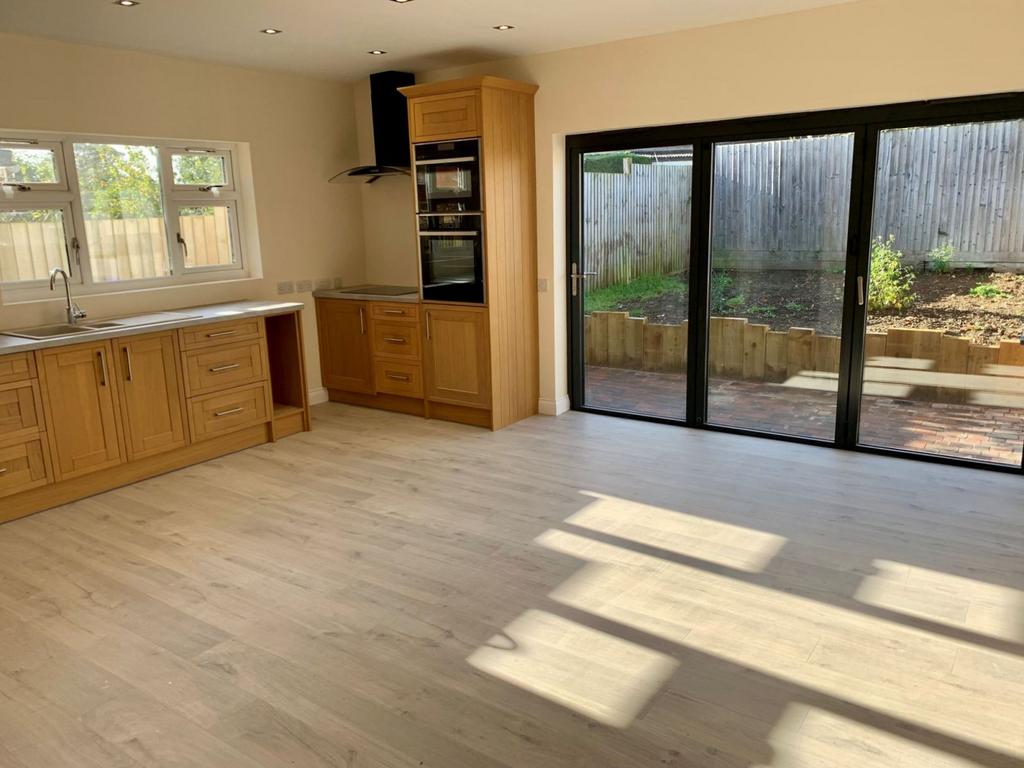 Open plan kitchen/dining room/lounge