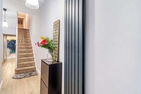 121 Malpas Road, London, SE4 1BJ