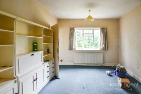 4 bedroom detached house for sale - Sunnybank, Epsom, Surrey, KT18 7DY