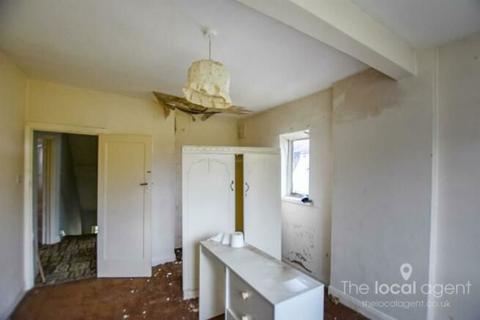 31 Sunnybank, Epsom, KT18 7DY