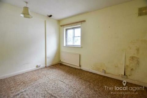 31 Sunnybank, Epsom, KT18 7DY