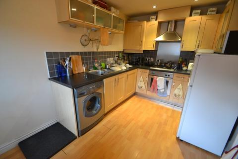 3 bedroom terraced house to rent - Newcastle Street, Hulme, Manchester. M15 6HF