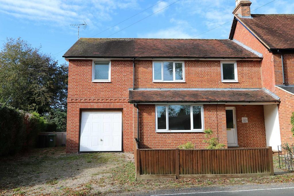 Upper Basildon, Berkshire 3 bed semidetached house for sale £595,000