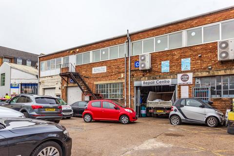 Industrial unit for sale, Freehold - Holly Street Industrial Estate, Luton, LU1 3XG