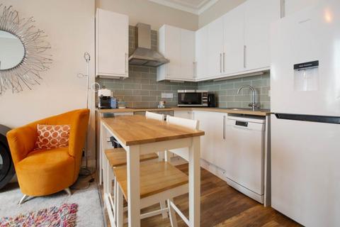 1 bedroom flat to rent, 119T Dalgety Avenue, Edinburgh, EH7 5UF