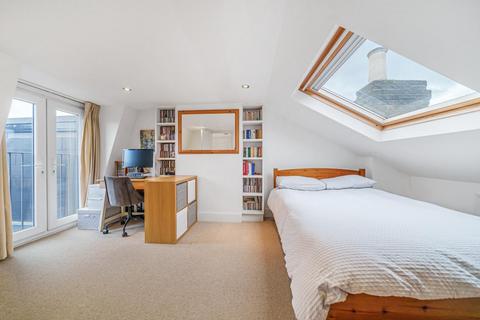 56 Gladstone Road, London, SW19 1QT